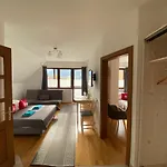 Aurinia 홈스테이 슈차브니차