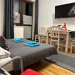 Aurinia 홈스테이 슈차브니차