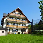 Aurinia 홈스테이