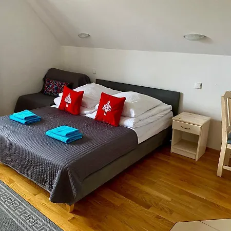 Kwatera prywatna Aurinia *